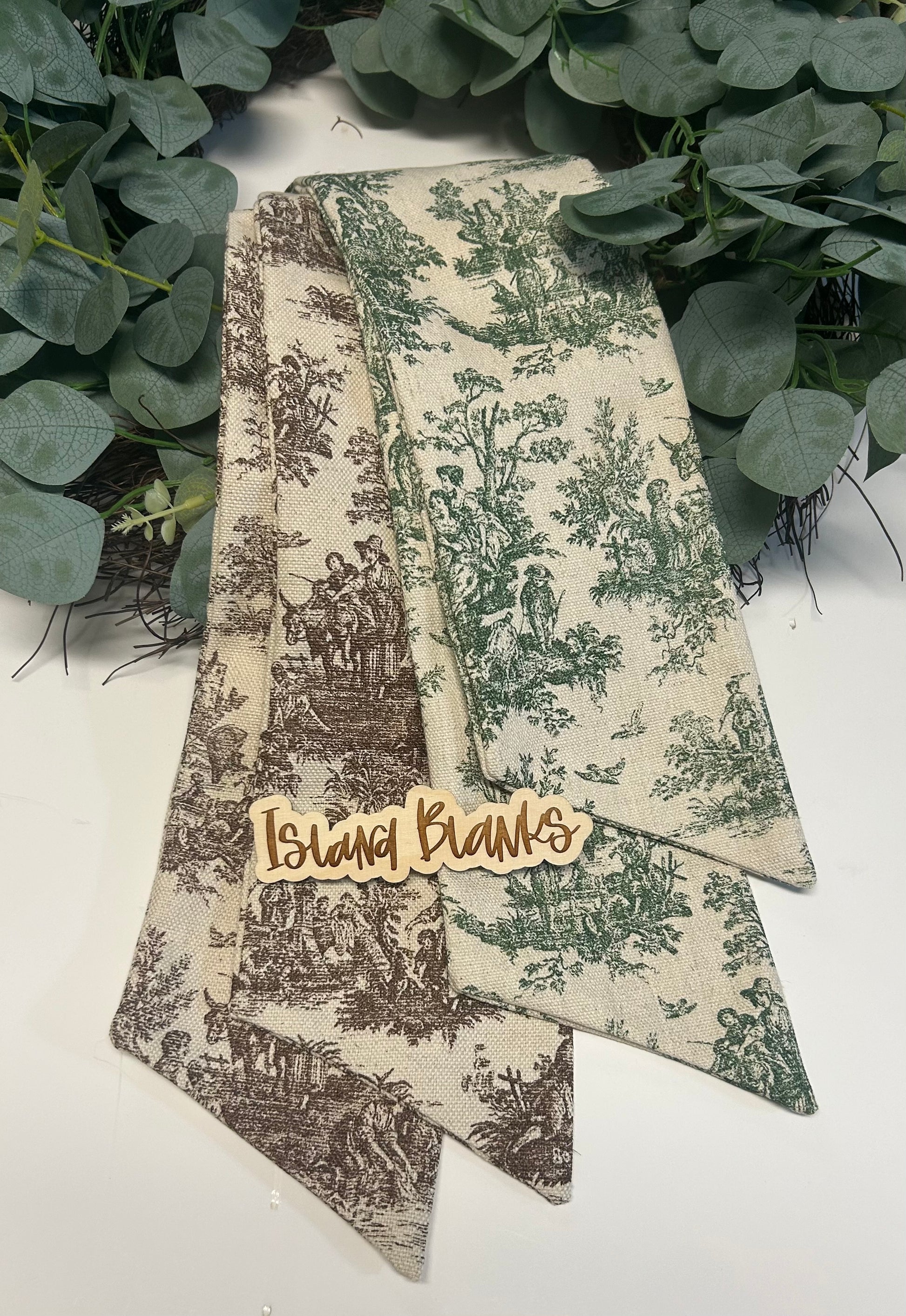 Holiday Toile Cotton Wreath Sash