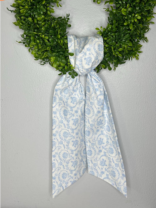 Blue chinoiserie Wreath sash