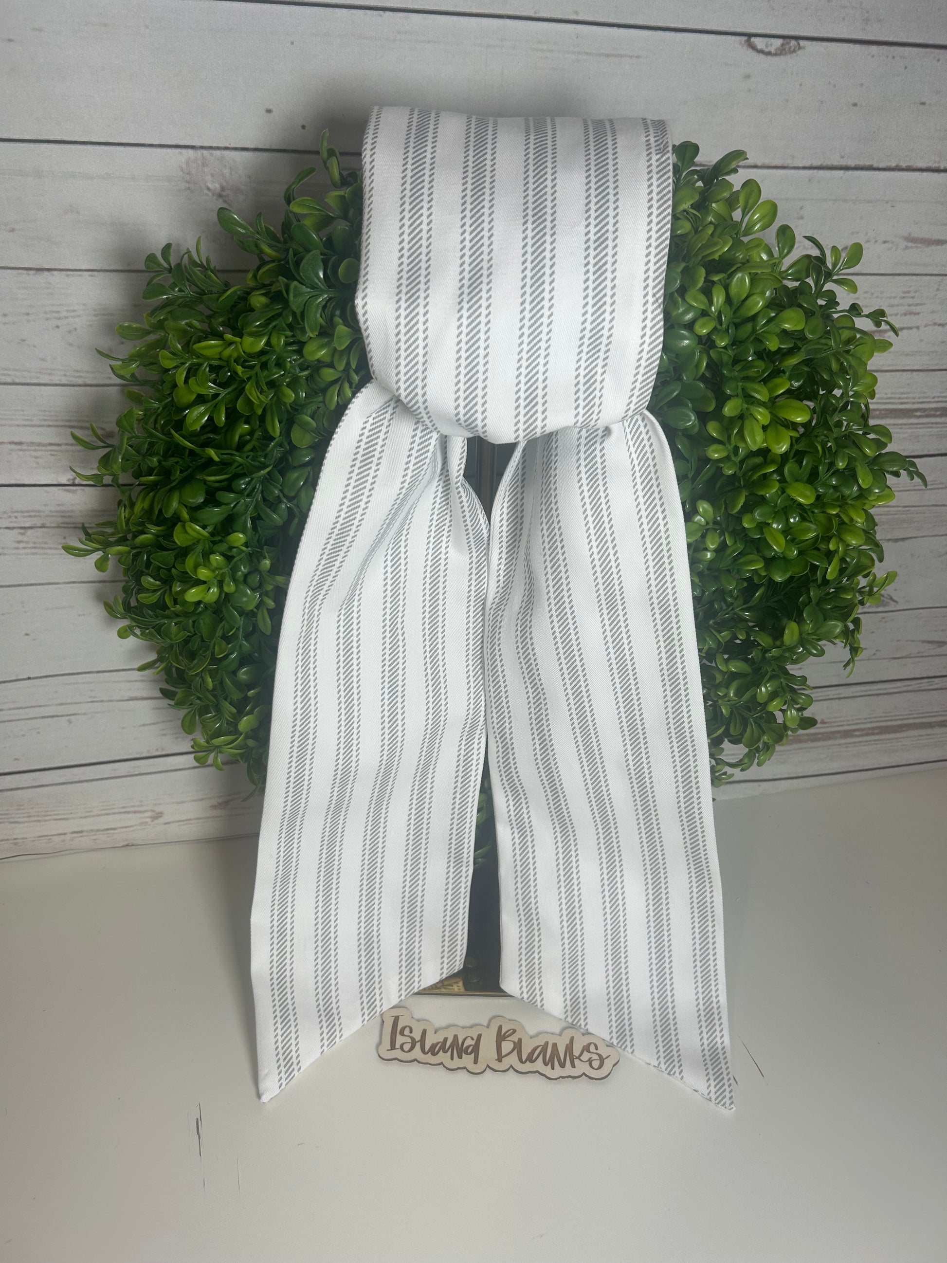 Sage large Vertical Stripe Cotton Wreath Sash