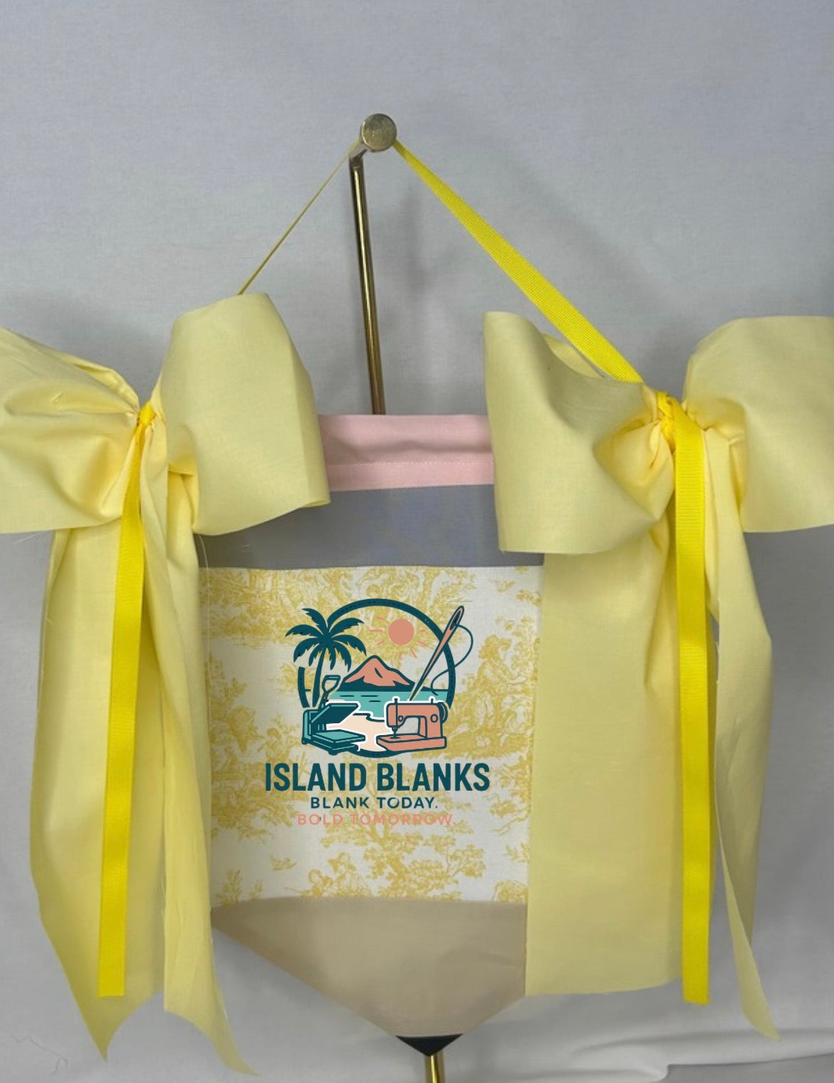 Pencil Cotton Banner with bows